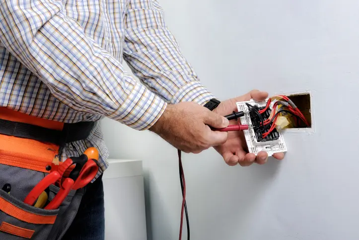 Dépannage électrique à Plouhinec